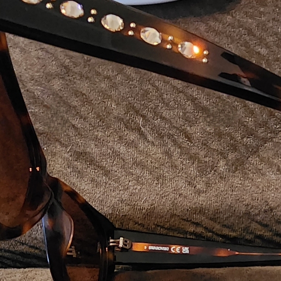 SWAROVSKI SUNGLASSES BRAND NEW - Picture 3 of 6